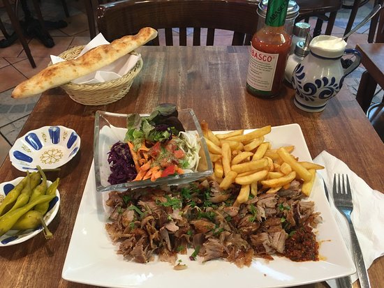 Ton Bul Grill- und Kebap-Haus · Fotos 24